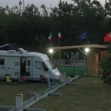 Un Posto Al Sole - Paola Bed & Breakfast Exterior photo